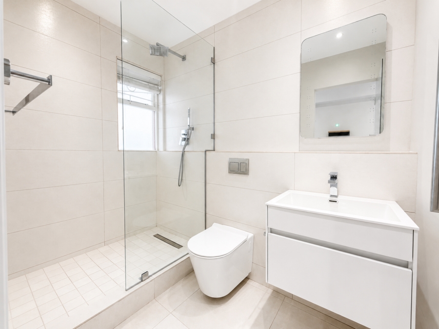 To Let 2 Bedroom Property for Rent in Sea Point Western Cape
